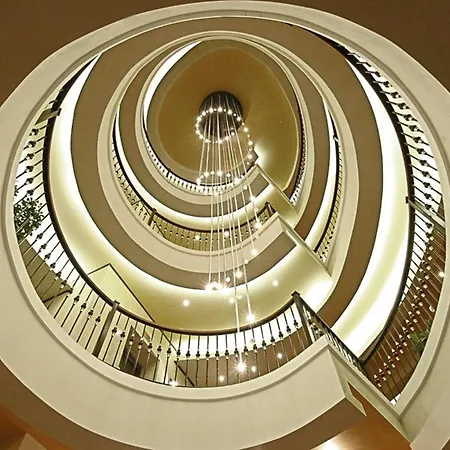 Отель Grifid Moko