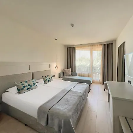 Grifid Moko Отель